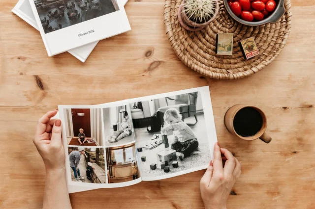 Bästa presenten 💝 en fotobok 
En gåva som håller i generationer.
Pris från 299kr, 
Snabb leverans 1 vecka.
Närproducerad 🇸🇪
Välkommen! Anna & Co. 
👉🏼Beställ enkelt på grafifoto.se